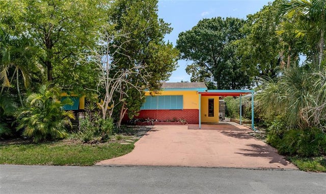 3 of 24 - 2048 Sw 28th Terrace, Fort Lauderdale, FL