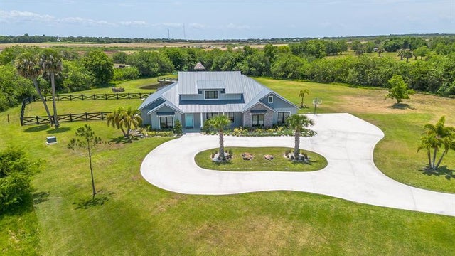 2 of 88 - 2437 Sw 33rd Cir, Okeechobee, FL