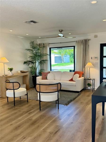4 of 33 - 3246 Ne 27th Ter, Lighthouse Point, FL