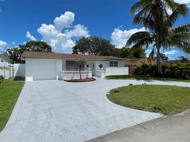 2 of 19 - 7729 Coral Blvd, Miramar, FL