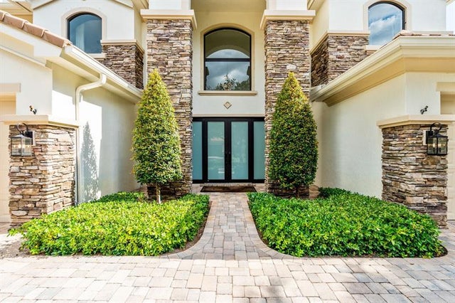5 of 76 - 647 Edgebrook Lane, West Palm Beach, FL