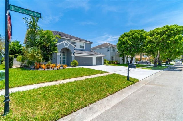 2 of 55 - 9192 Picot Ct, Boynton Beach, FL