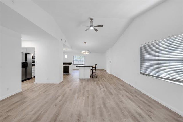4 of 32 - 8031 Nw 47th Ct, Lauderhill, FL