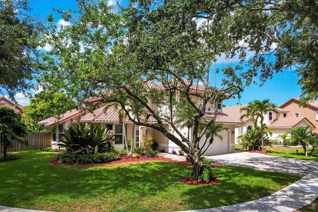 2 of 24 - 10821 London St, Hollywood, FL