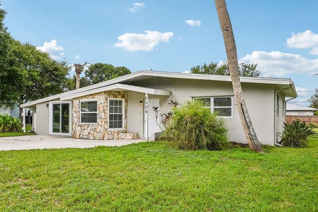 3 of 34 - 7506 Roberts Rd, Fort Pierce, FL