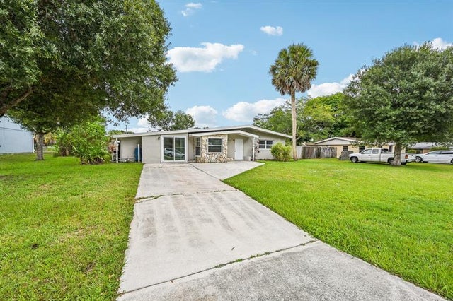4 of 34 - 7506 Roberts Rd, Fort Pierce, FL