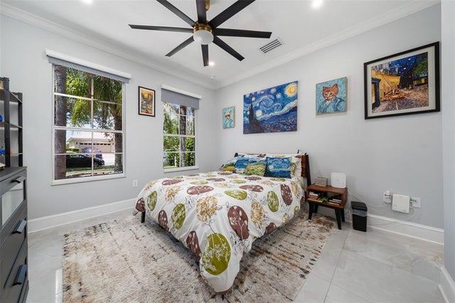 5 of 27 - 3533 Valleyview Dr, Kissimmee, FL