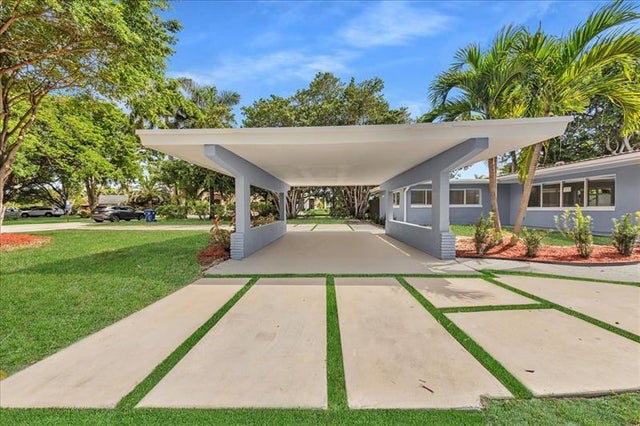 4 of 74 - 2117 Coral Gardens Dr, Wilton Manors, FL