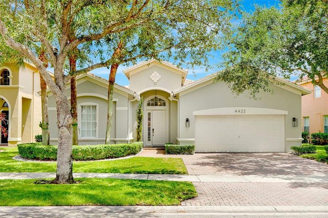 2 of 46 - 4422 Laurel Pl, Weston, FL