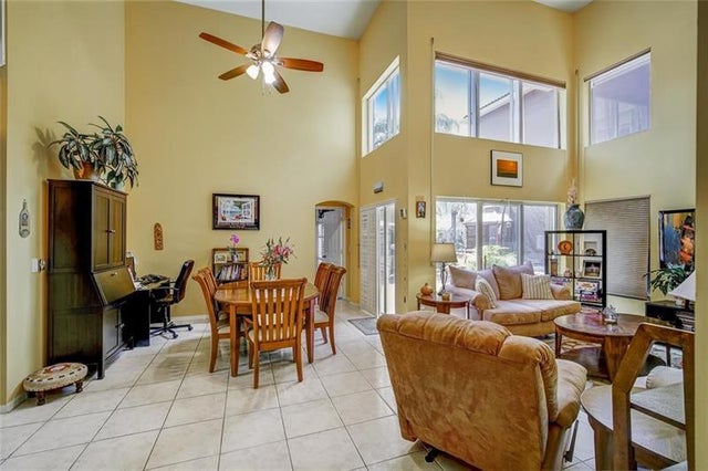 5 of 23 - 1046 Satinleaf St, Hollywood, FL