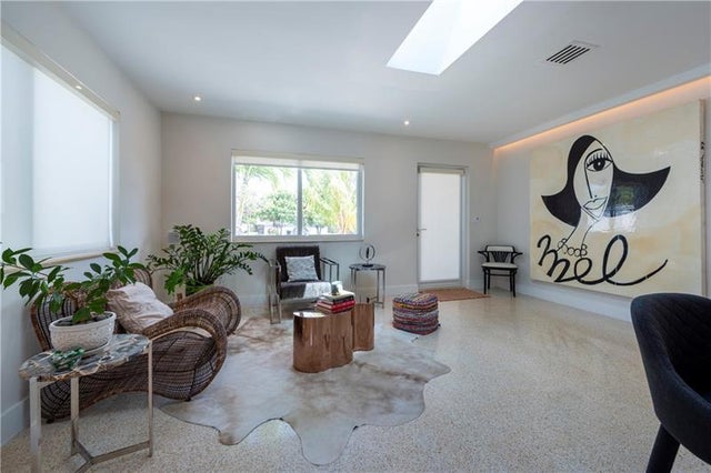 5 of 34 - 1521 Ne 3rd Ave, Fort Lauderdale, FL