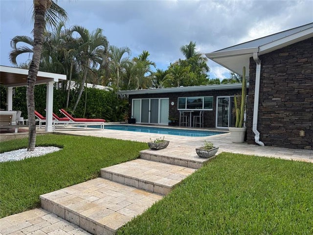 4 of 64 - 2761 Ne 57th Ct, Fort Lauderdale, FL