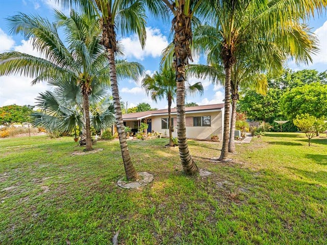 1 of 21 - 2341 Sw 15th St, Fort Lauderdale, FL