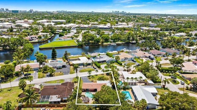 1 of 20 - 261 Sw 18th Ct, Pompano Beach, FL