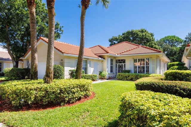 3 of 35 - 319 Kelsey Park Cir, Palm Beach Gardens, FL