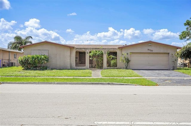 4 of 43 - 8720 Pasadena Blvd, Pembroke Pines, FL