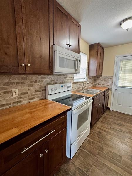 2 of 21 - 714 Seminole Ave, Fort Meade, FL