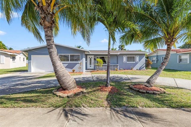 1 of 20 - 3811 Nw 28th St, Lauderdale Lakes, FL