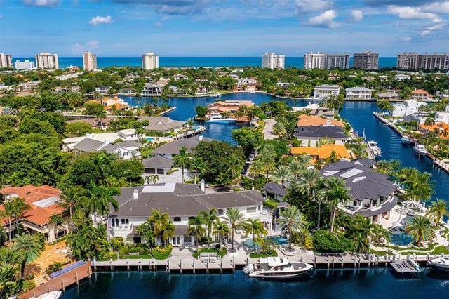 1 of 60 - 11 Bay Colony Lane, Fort Lauderdale, FL