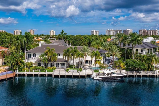 2 of 60 - 11 Bay Colony Lane, Fort Lauderdale, FL