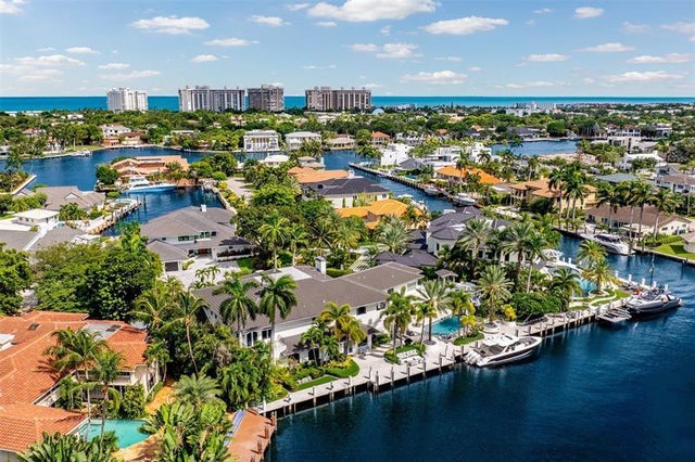 4 of 60 - 11 Bay Colony Lane, Fort Lauderdale, FL