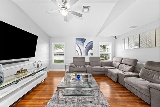 5 of 64 - 10151 Nw 59th Dr, Parkland, FL