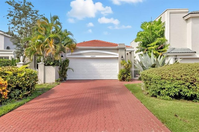 1 of 31 - 17277 Hampton Blvd, Boca Raton, FL