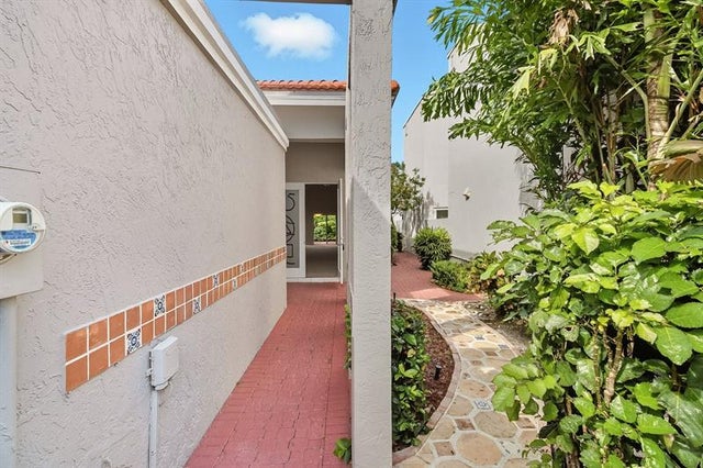 2 of 31 - 17277 Hampton Blvd, Boca Raton, FL