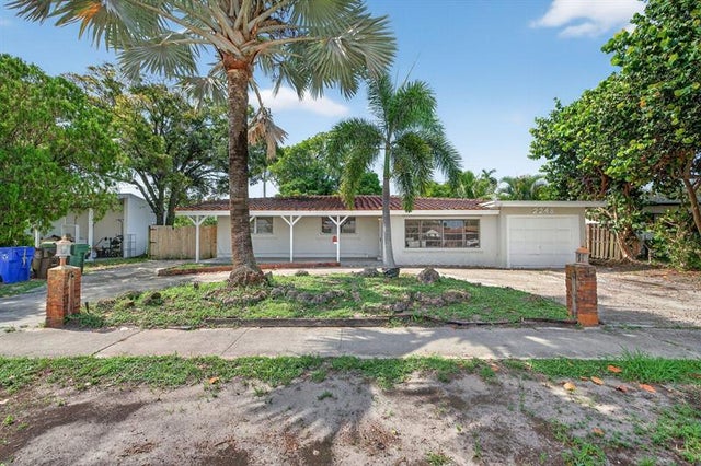1 of 65 - 2248 Sw 14th Ct, Fort Lauderdale, FL