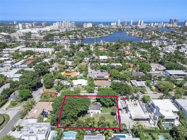 1 of 27 - 739 N Victoria Park Rd, Fort Lauderdale, FL