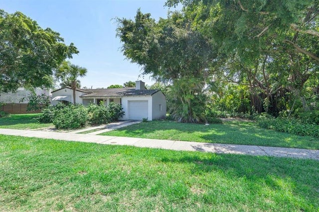 4 of 27 - 739 N Victoria Park Rd, Fort Lauderdale, FL