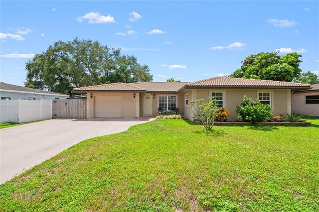 2 of 41 - 10690 Ember St, Boca Raton, FL