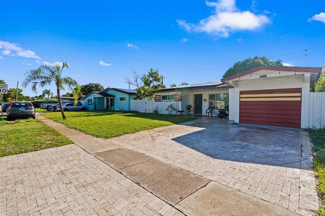 3301 N 66th Ave, Hollywood