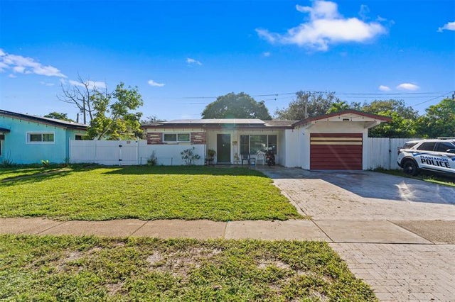 3 of 36 - 3301 N 66th Ave, Hollywood, FL