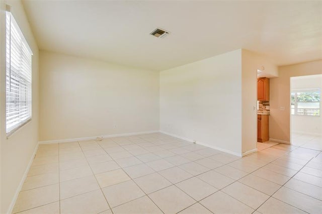 2 of 31 - 458 Se Galleon Lane, Port St. Lucie, FL