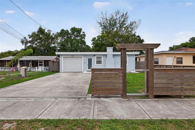 2 of 27 - 5815 Buchanan St, Hollywood, FL