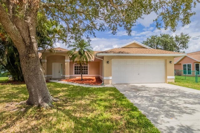 1682 Se Berkshire Blvd, Port St. Lucie