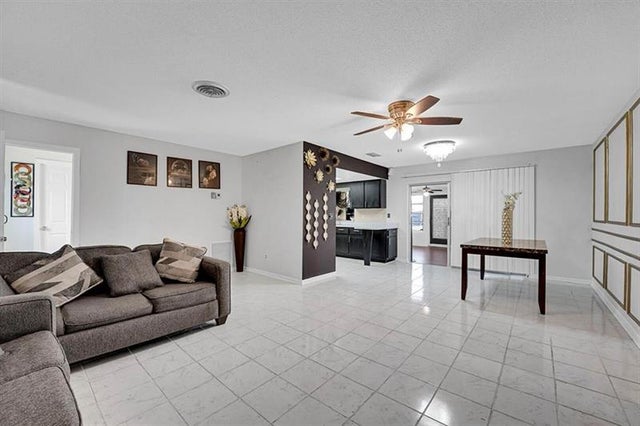 3 of 12 - 223 E Arbor Avenue, Port St. Lucie, FL