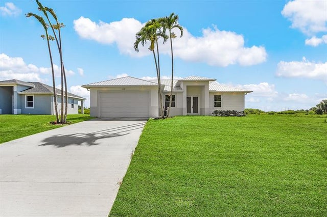 1215 Andover Dr, Port LaBelle