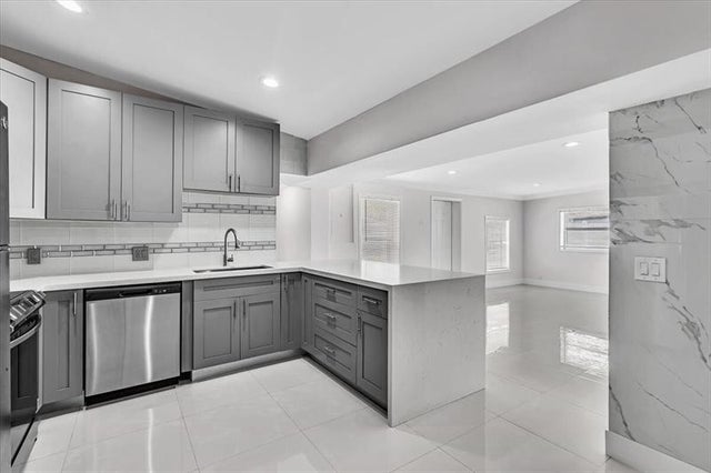 5 of 34 - 700 Ne 3rd Avenue, Pompano Beach, FL