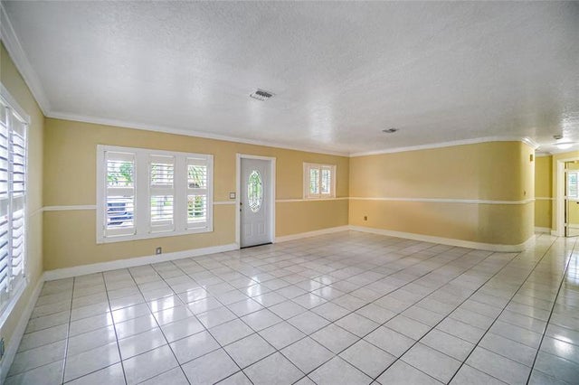 4 of 25 - 4350 Nw 61st St, Fort Lauderdale, FL