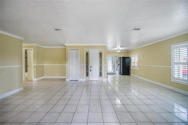5 of 25 - 4350 Nw 61st St, Fort Lauderdale, FL