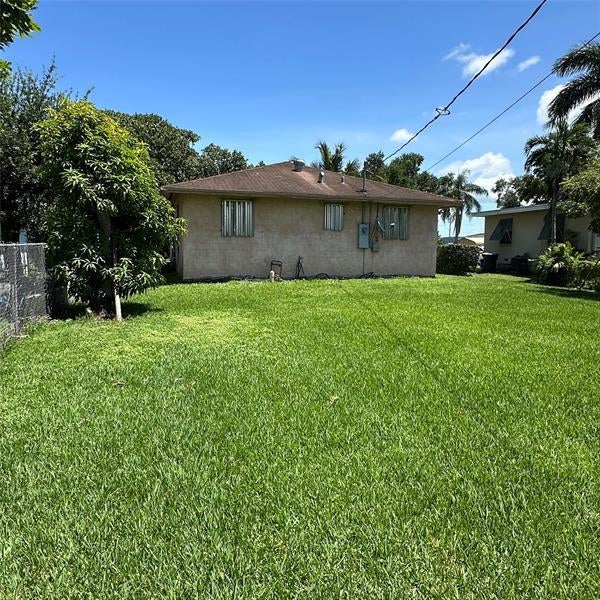 4 of 15 - 387 Cypress Ave, Pahokee, FL