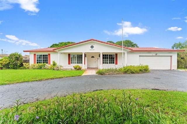 2 of 98 - 801 Nw 45th Ave, Coconut Creek, FL