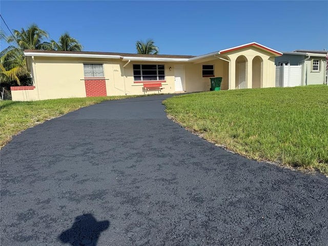 2 of 23 - 5451 Sw 55th Ave, Davie, FL