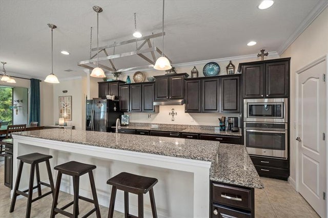 2 of 32 - 4795 Ashley Lake Cir, Vero Beach, FL