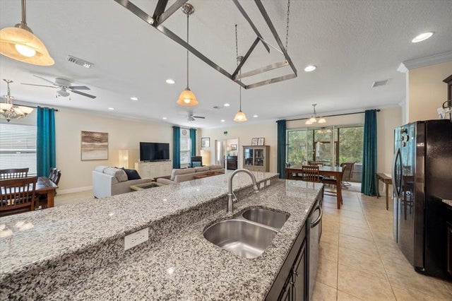 3 of 32 - 4795 Ashley Lake Cir, Vero Beach, FL