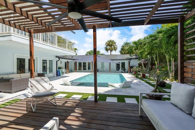 4 of 62 - 2524 Ne 37th Dr, Fort Lauderdale, FL