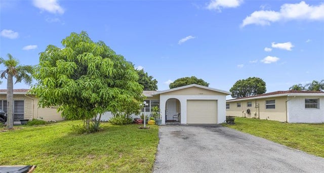 1 of 31 - 1060 Nw 49th Ct, Deerfield Beach, FL