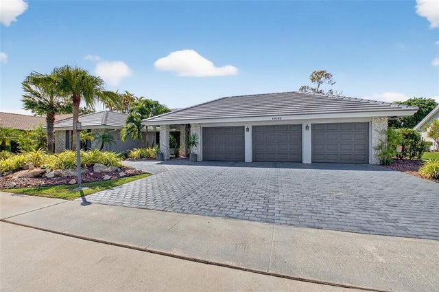 3 of 64 - 10182 Boca Woods Ln, Boca Raton, FL